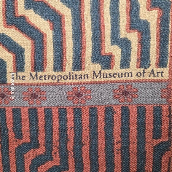 The Met Wool Soft Square Scarf Earth Tones Metropolitan Museum of Art - Picture 2 of 16